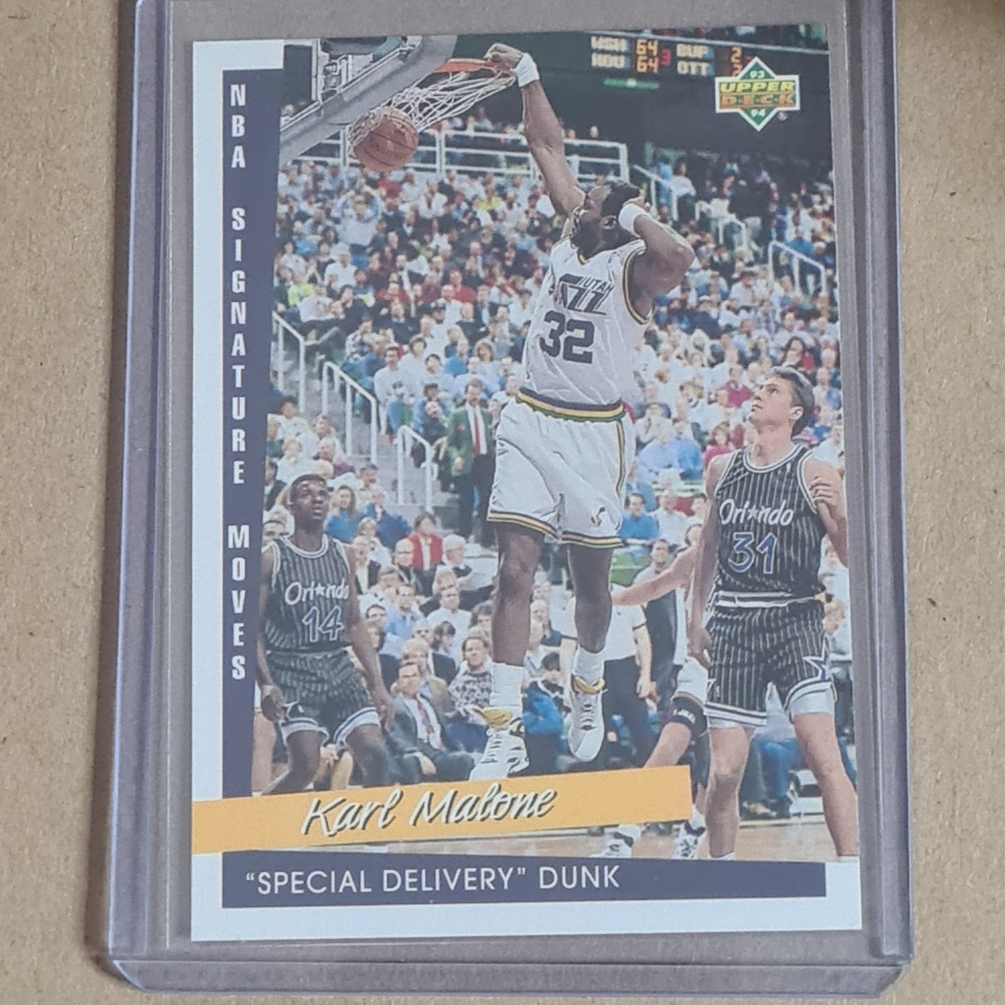 Karl Malone 1993 Upper-Deck special delivery dunk  #249 NBA Basketball Utah Jazz very good - ex sleeved