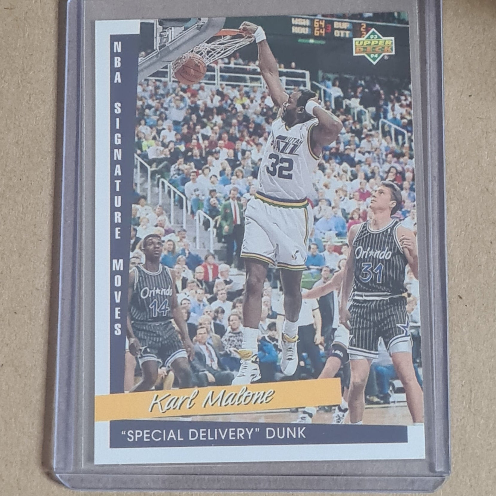 Karl Malone 1993 Upper-Deck special delivery dunk  #249 NBA Basketball Utah Jazz very good - ex sleeved