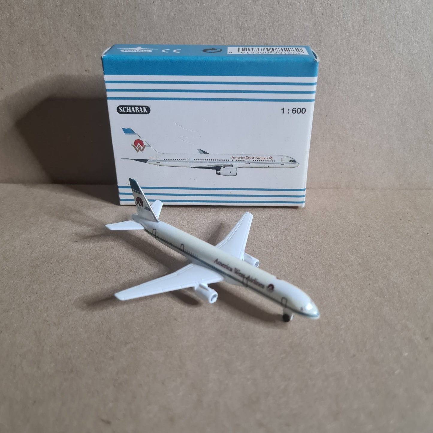 Schabak 1:600 Boeing 757 American west Airlines diecast model plane 908/128 vgc boxed