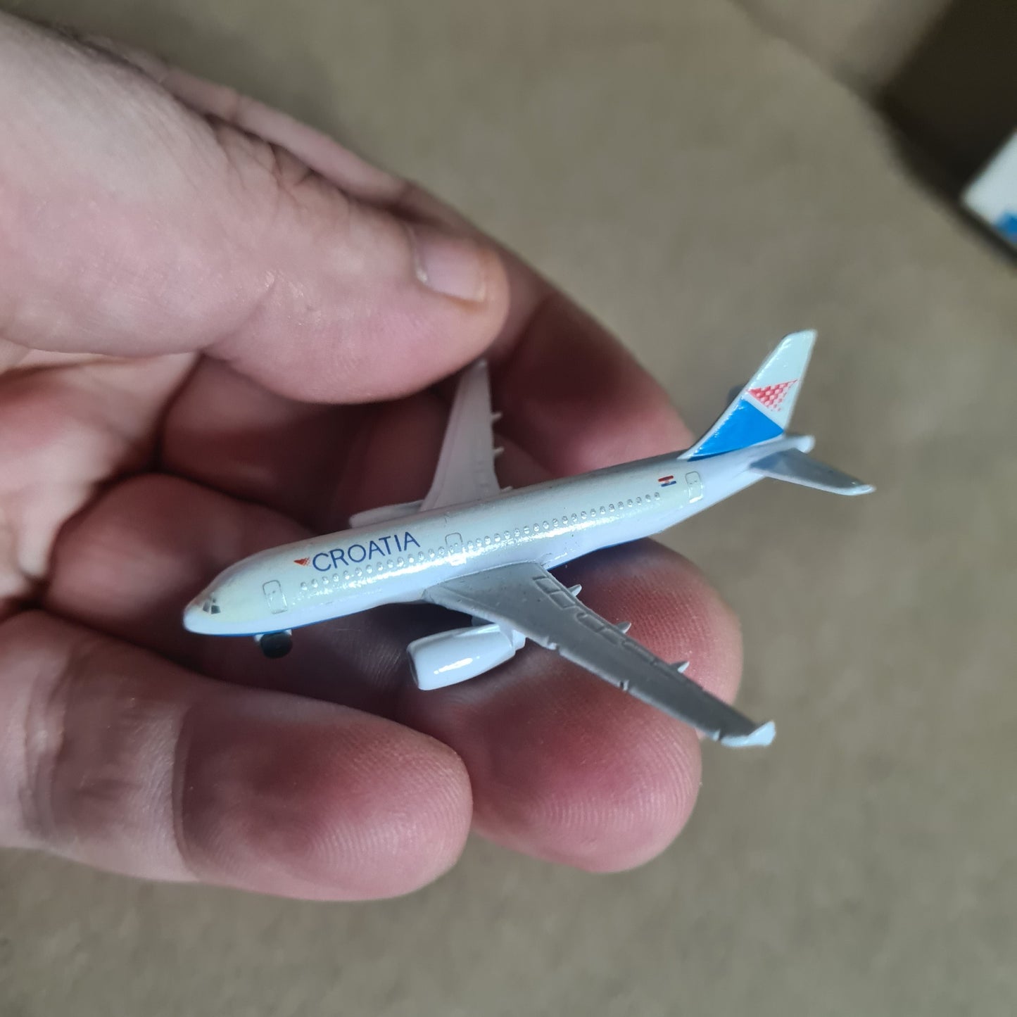 Schabak 1:600 Airbus A-319 Croatia Airlines German diecast plane 957/195 VGC Boxed