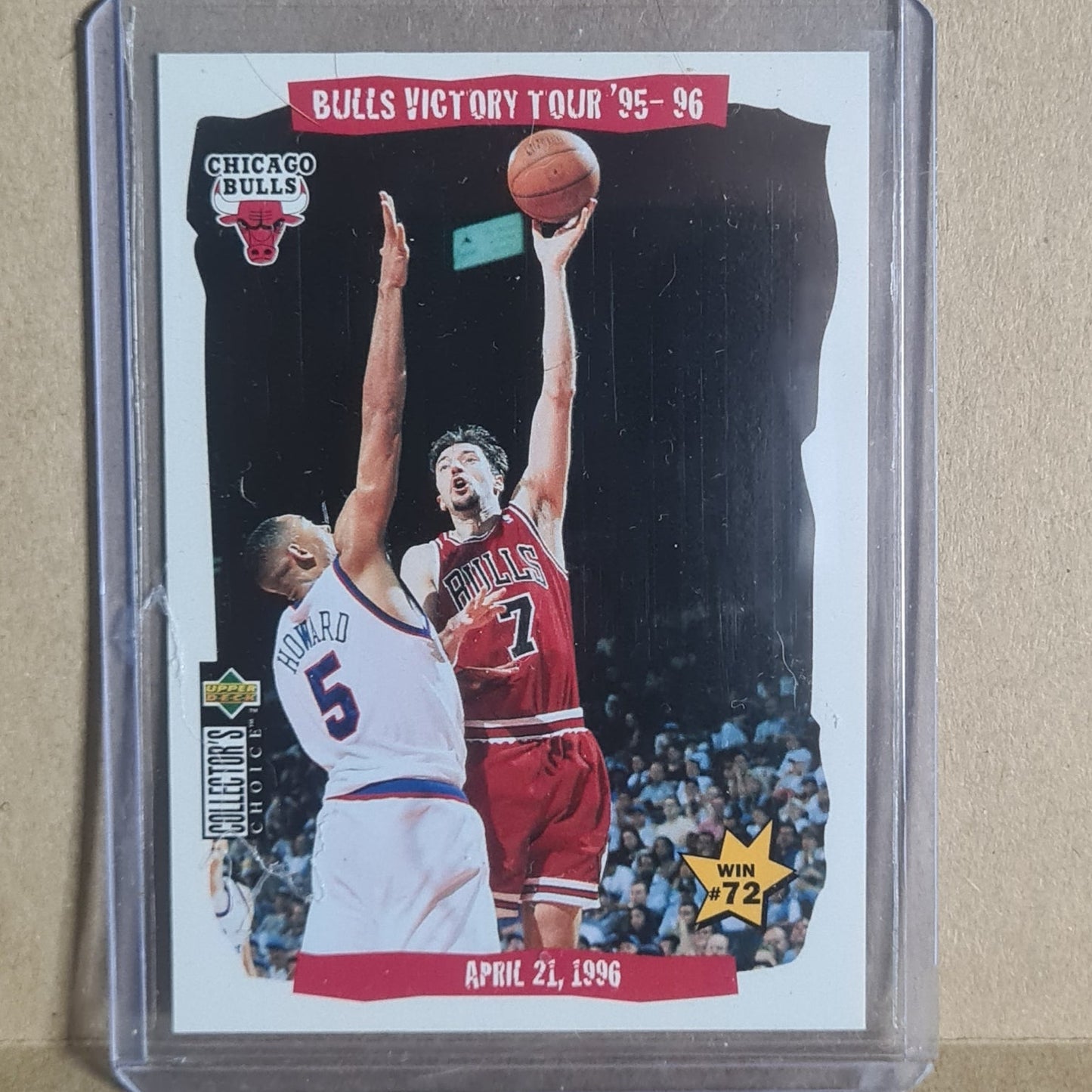 Toni Kukoc Upper-Deck 1996 Chicago Bulls Victory Tour win 72 #29 Excellent in protector