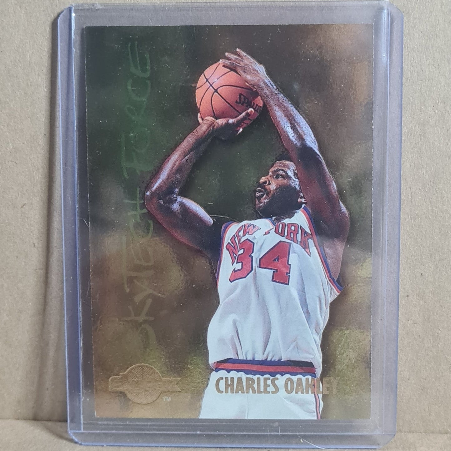 Charles Oakley Skybox 1995 Skytech Force SF18 NBA Basketball New York Knicks VGC sleeved
