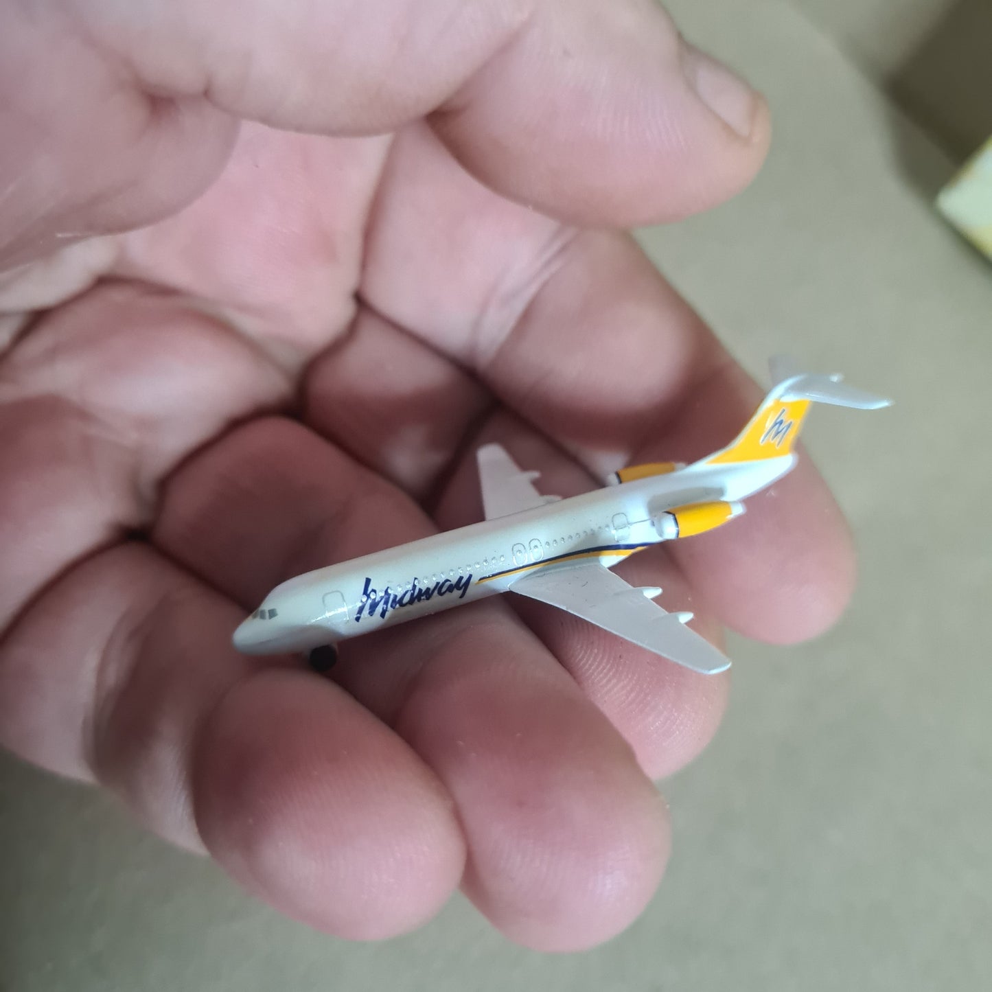 Schabak 1:600 Fokker F-100 Midway Airlinesdiecast plane 940/184 VGC Boxed