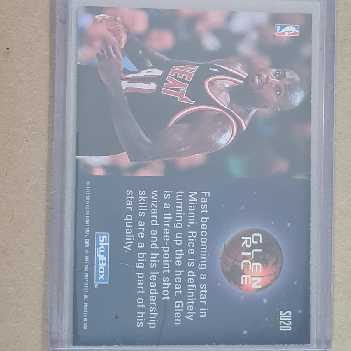 Glen Rice Skybox 1995 Slammin Universe #22 NBA Basketball Miami Heat Ex- sleeved