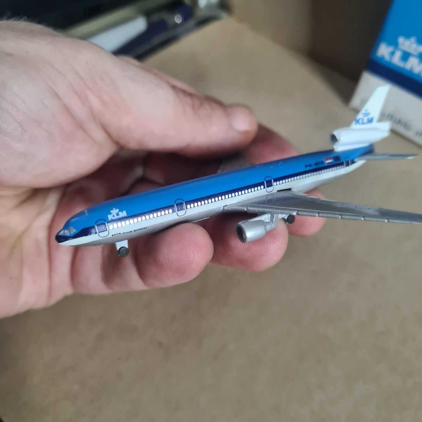 Schabak 1:600 MD -11 KLM Diecast model plane 943/5 good boxed