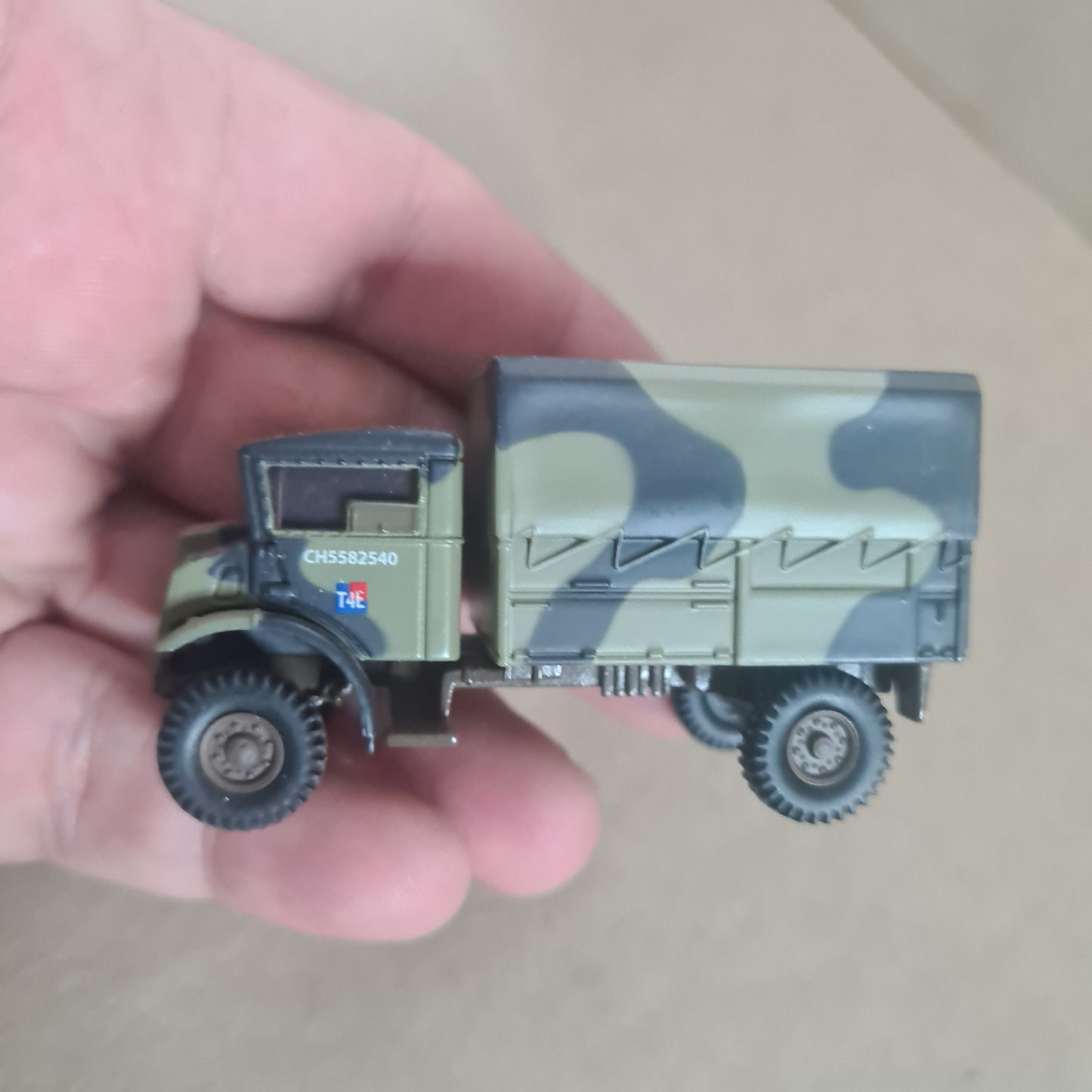 1:76 Oxford Diecast CMP 1st Canadian infantry truck CMP001 loose diecast VGC