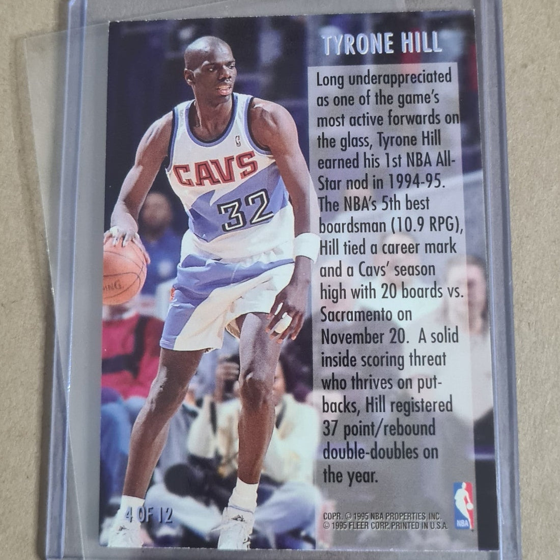 Tyrone Hill  1995 Fleer 95-96 Double Double  4 of 12 NBA Basketball card Cleveland Cavaliers Excellent+ 