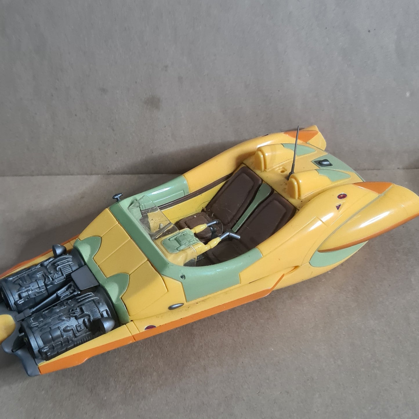 Star Wars Hasbro Anakin Skywalker AOTC Coruscant Speeder Chase car 2002 loose used