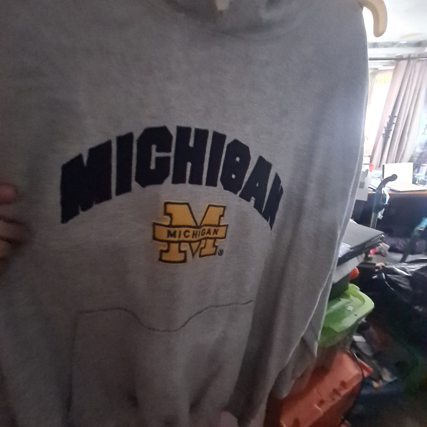 Michigan University hoodie by Big Ball Sports Size large retro sports jumper pre-loved good grey