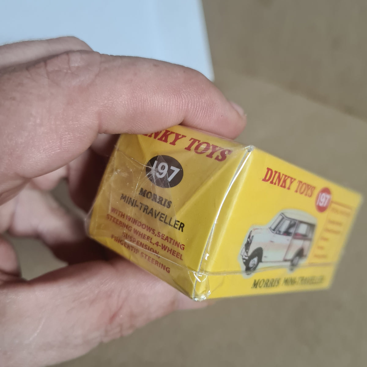 Dinky toys Atlas editions Norev collection #197 Morris Mini Traveller sealed diecast model