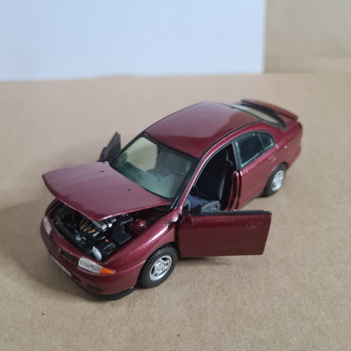 Vitesse 084H 1:43 Mitsubishi Carisma MSX  diecast model "lost wing mirror" boxed