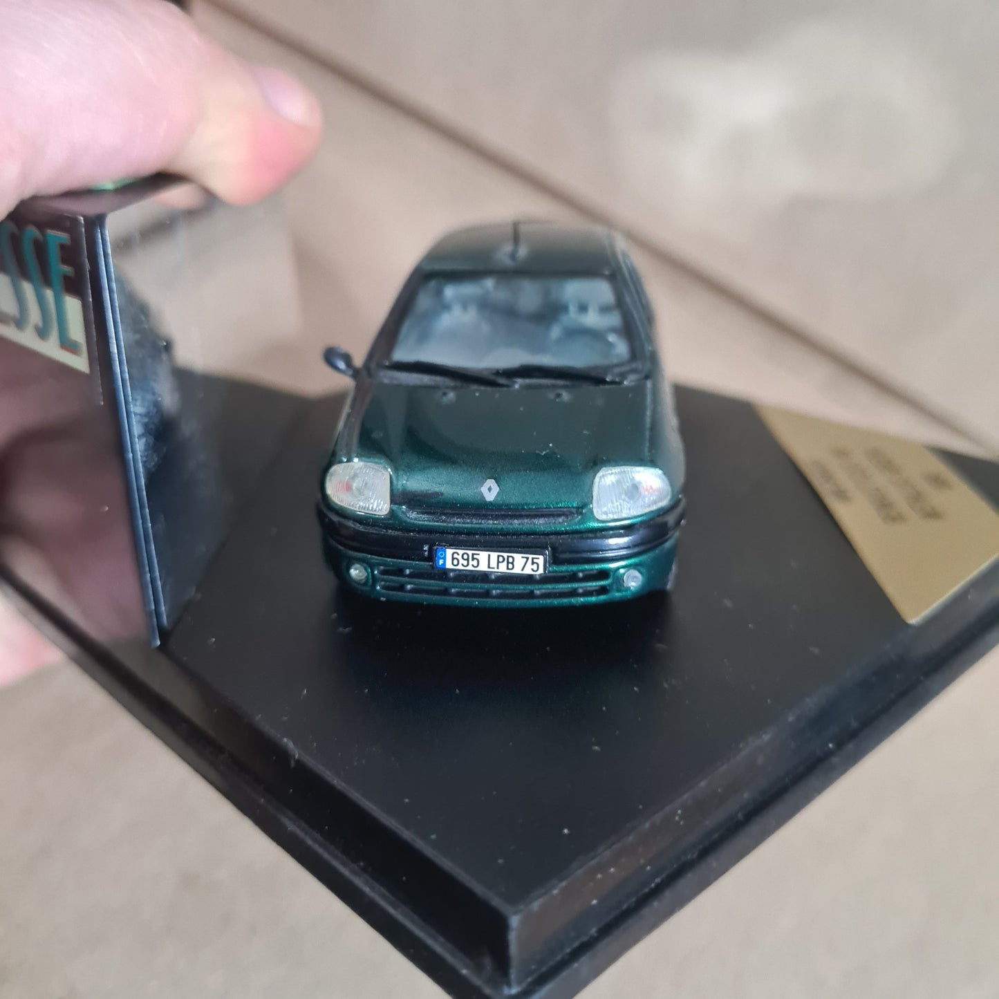 Vitesse VMC99020 1:43 Renault Clio 16v 1998  diecast model "lost wing mirror" boxed