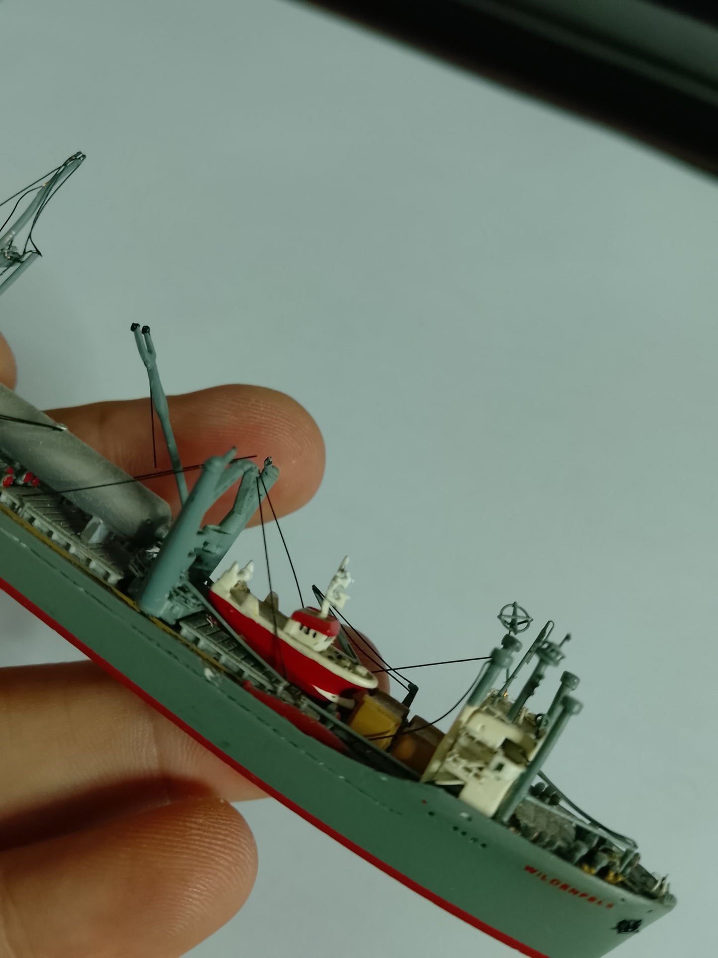 Carat 1:1250 080  waterline white metal 1962 Wildenfels German Freighter ship model loose nice rare