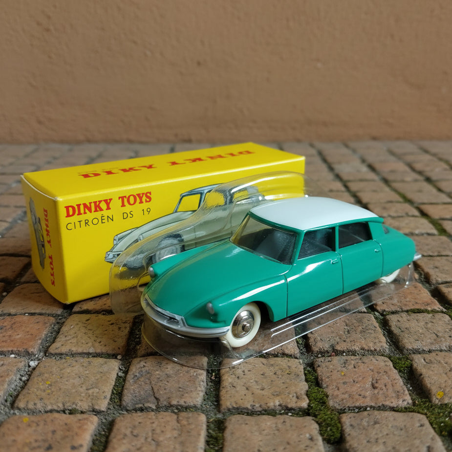 Dinky toys Atlas editions Norev collection #24 CP Citroen DS 19 diecast model excellent
