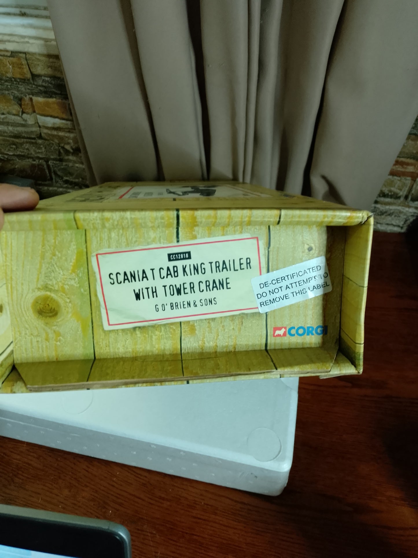 CC12818 Corgi 1:50 Scania T Cab king trailer with tower crane GO Brien & Sons Heavy Haulage