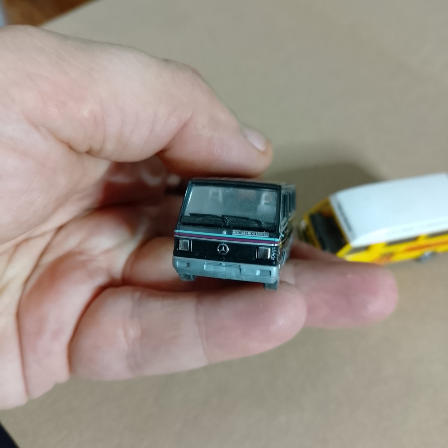 Herpa 1:87 Mercedes 100D Minibus model cars museum & ADAC versions