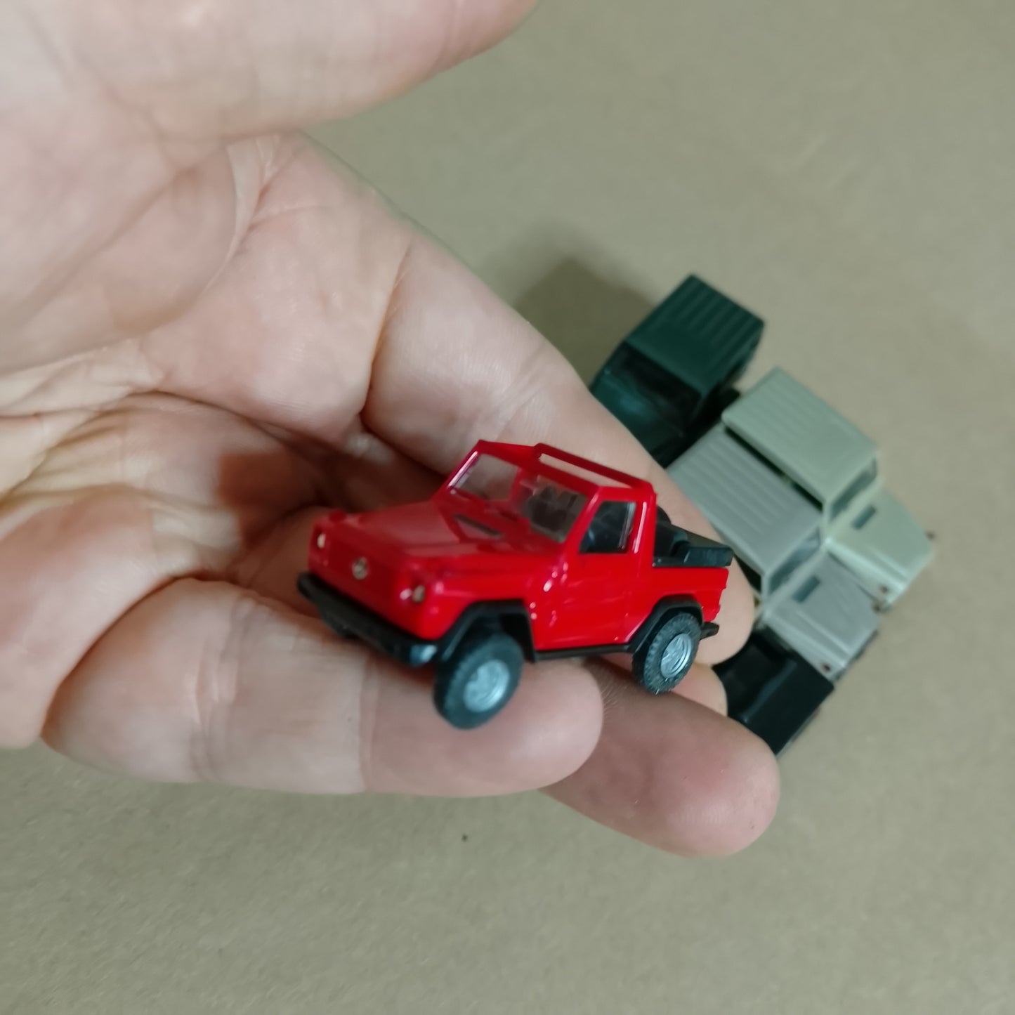 Herpa 1:87 Mercedes collection of SWB G-Wagon 4x4 vehicles inc cabriolet nice loose