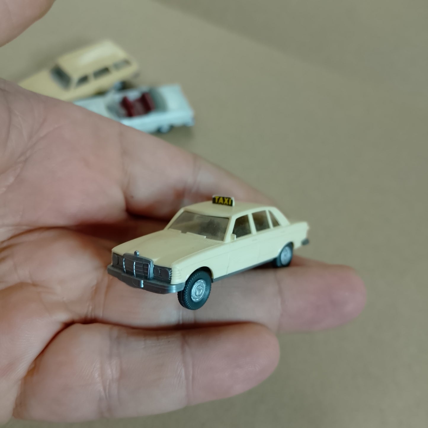 Wiking 1:87 classic Mercedes collection of vehicles 250 240 450se etc nice loose lot