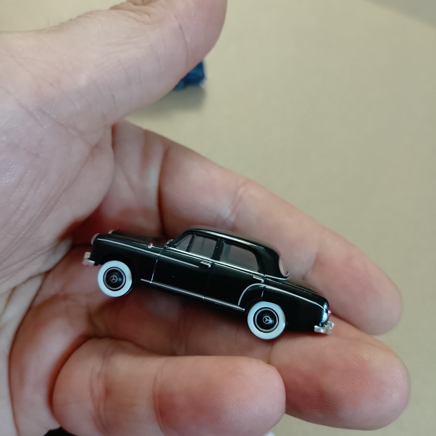 Brekina 1:87 classic Mercedes 180 190 vehicles nice loose lot x2