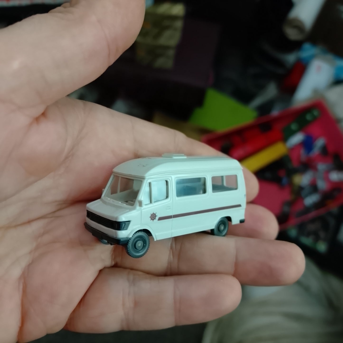 wiking rietz busch 1:87 various minibus car models Mercedes mitubishi VW ETC loose nice