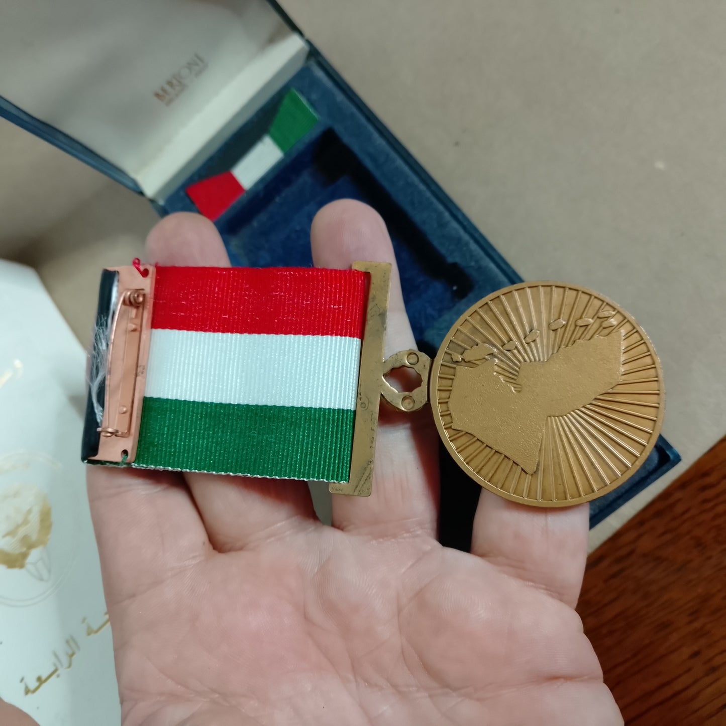 Genuine full size Bertoni boxed Liberation of Kuwait medal 1991 Gulf War vgc
