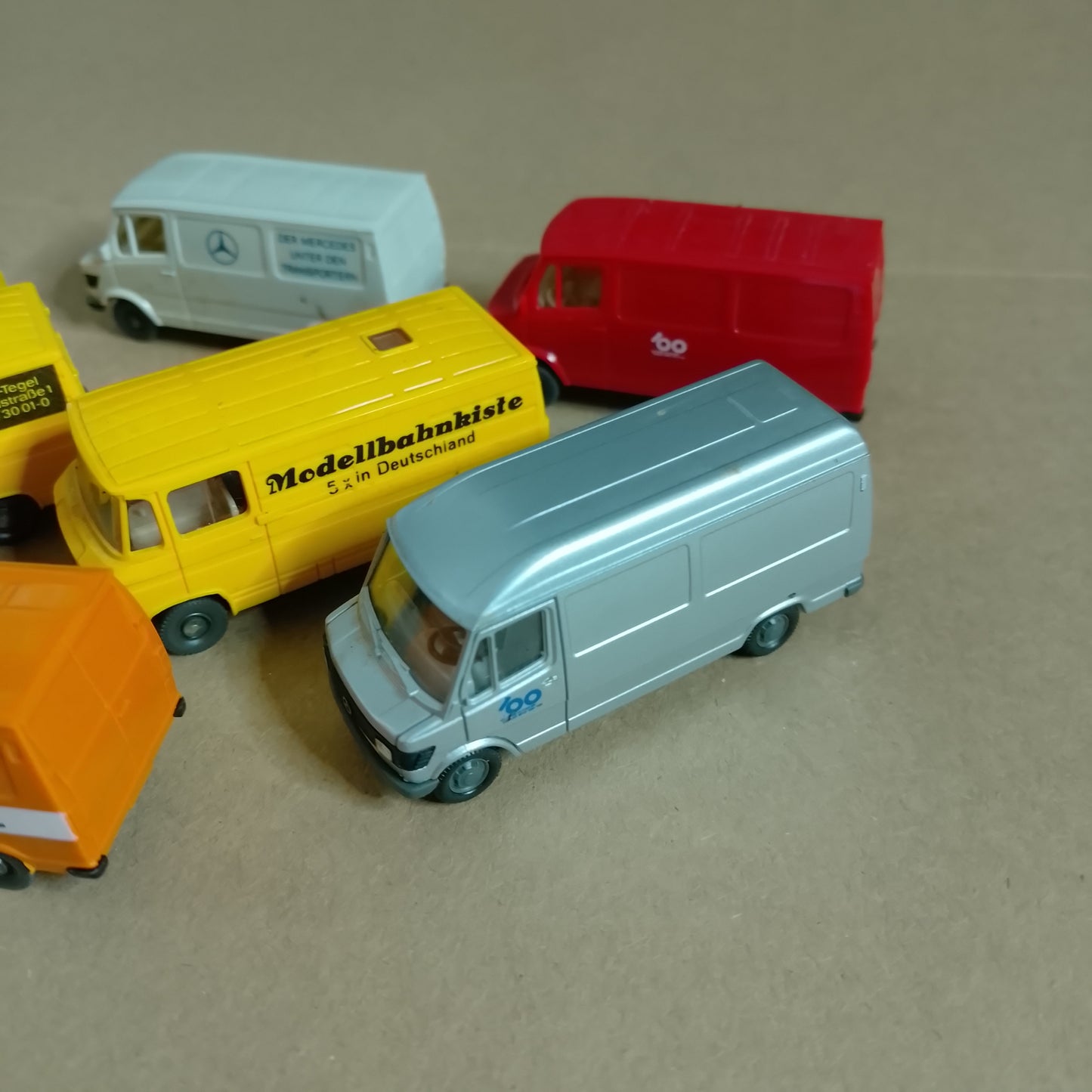 Wiking 1:87 collection of Mercedes classic 70's 80's vans x7 plastic models vgc