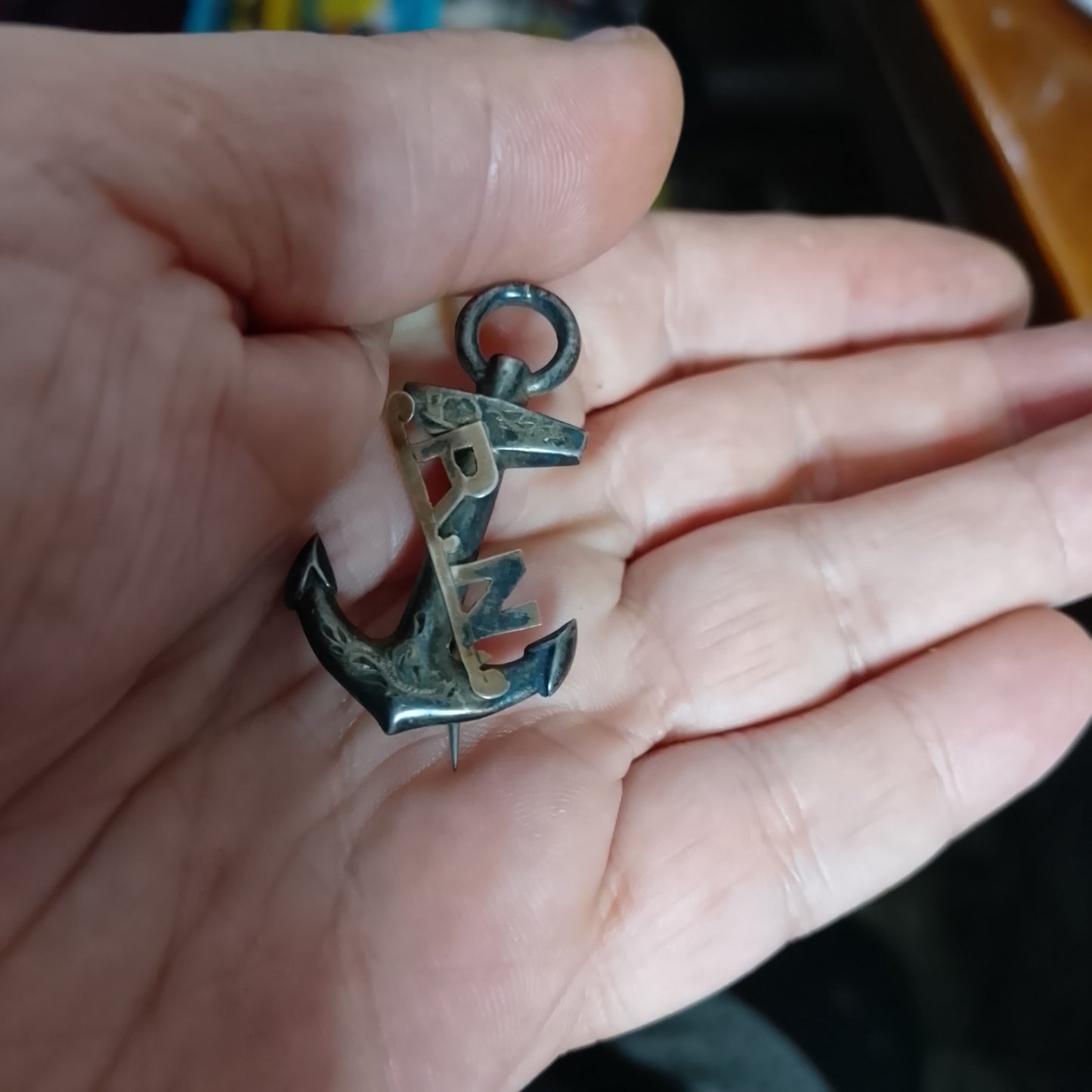 Vintage Sterling Silver royal navy Naval anchor pin badge brooch unusual no clasp.