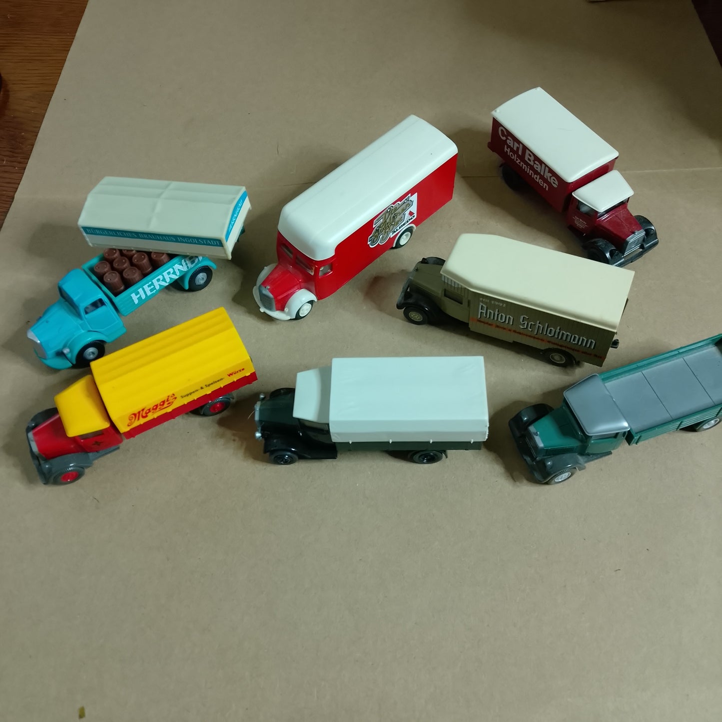 various 1:87 brekina etc Vintage Mercedes trucks lorry vehicles x7 loose nice plastic German
