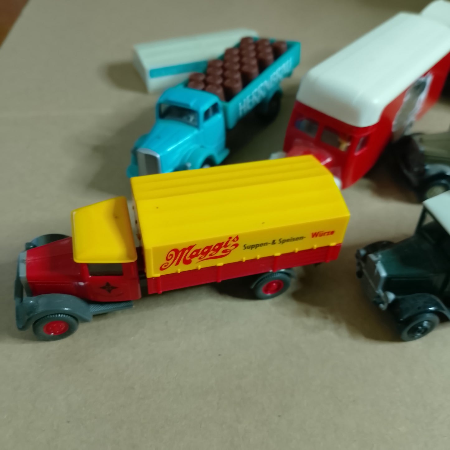 various 1:87 brekina etc Vintage Mercedes trucks lorry vehicles x7 loose nice plastic German