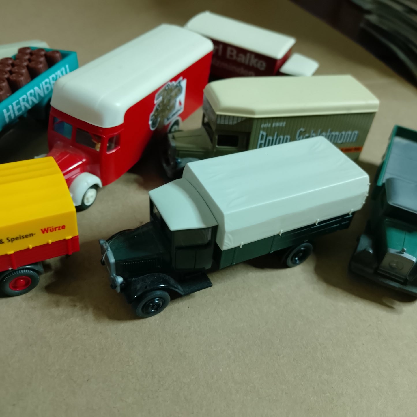 various 1:87 brekina etc Vintage Mercedes trucks lorry vehicles x7 loose nice plastic German