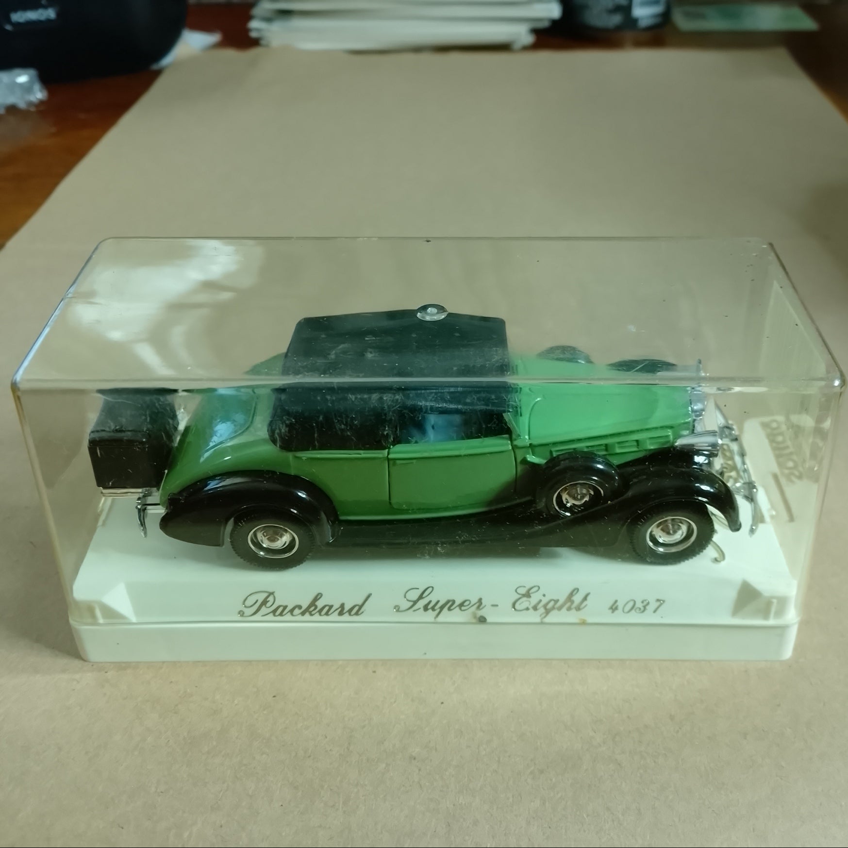 4037 Solido 1:43 Packard super eight diecast classic car boxed vgc