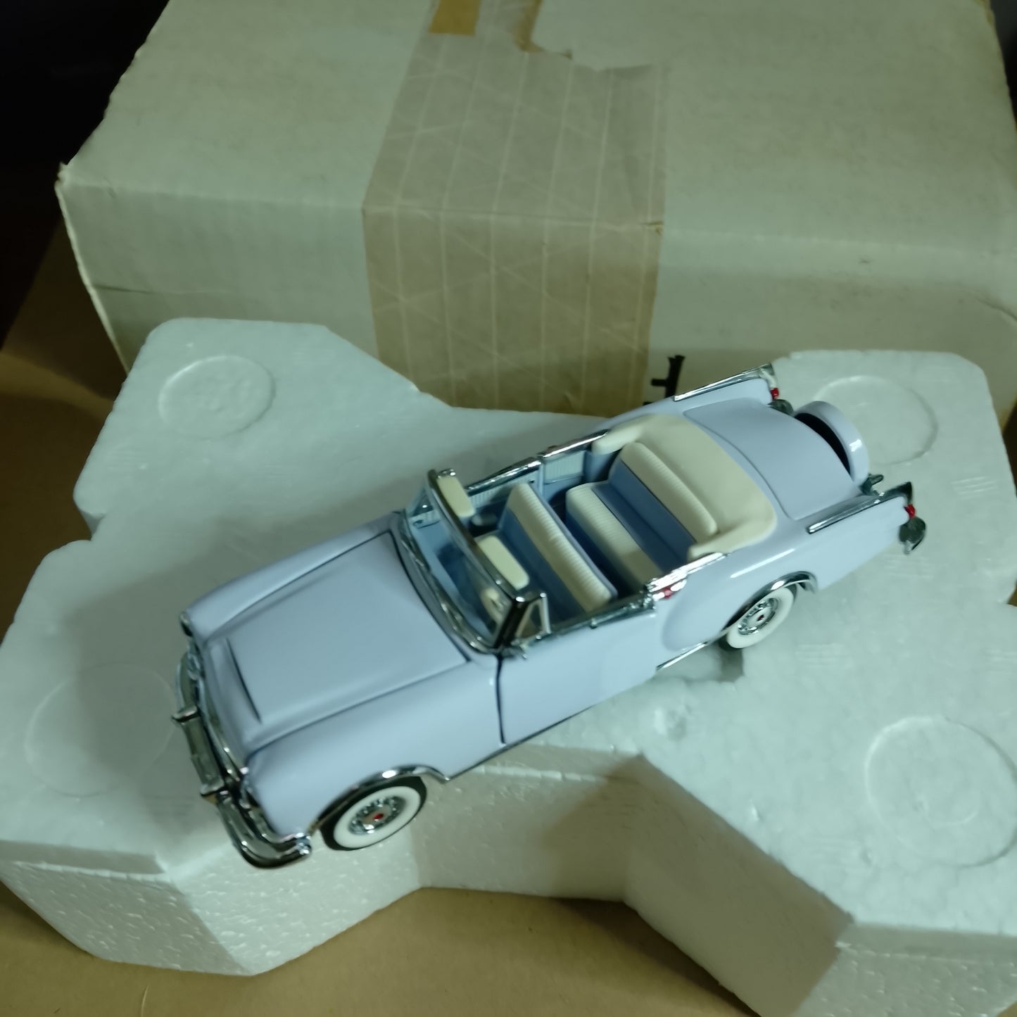 Franklin mint cars of the fifties 193 Packard Continental 1:43 diecast excellent has box