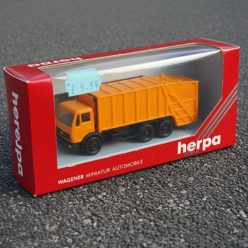 806047 Herpa HO 1:87 Mercedes refuse garbage truck unused in box