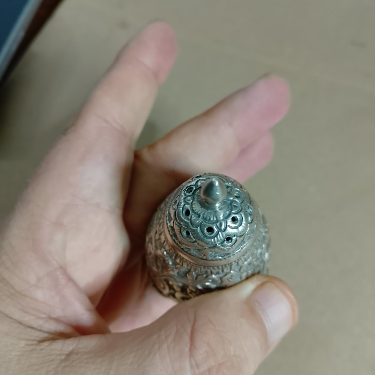 Vintage solid silver condiment shaker Indian Kutch Region 1890-1910 period 42grms pear shaped