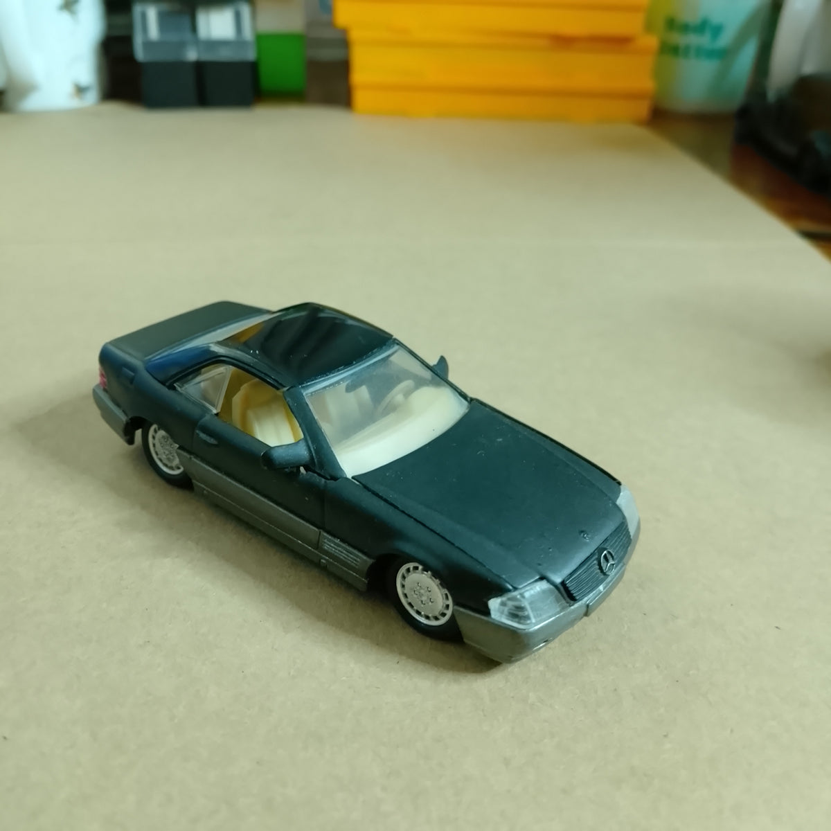 Solido 1:43 Mercedes 500sl coupe 1990 no 1517 loose diecast model vgc