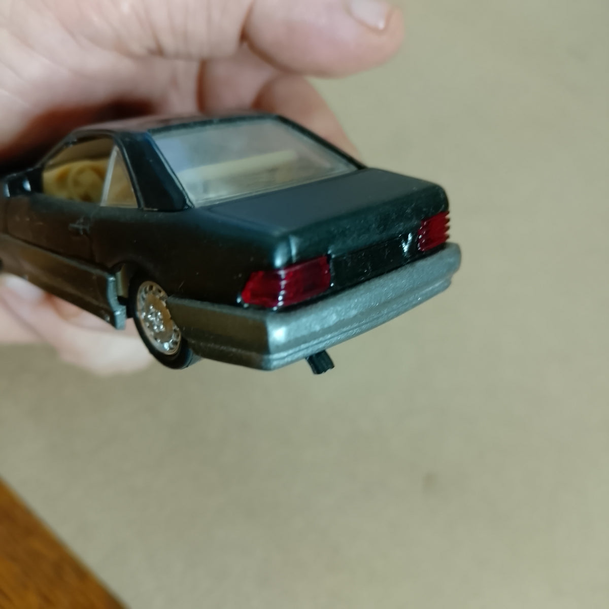 Solido 1:43 Mercedes 500sl coupe 1990 no 1517 loose diecast model vgc
