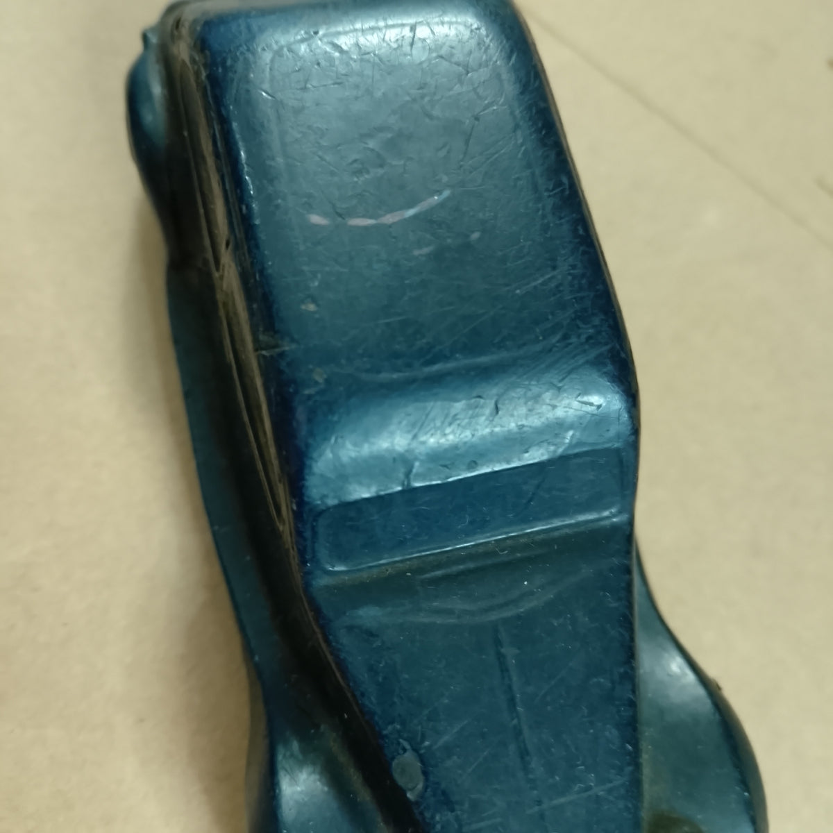 pre-war 1930s hard rubber 0717 Lilo toys vintage sedan car black pretty cool