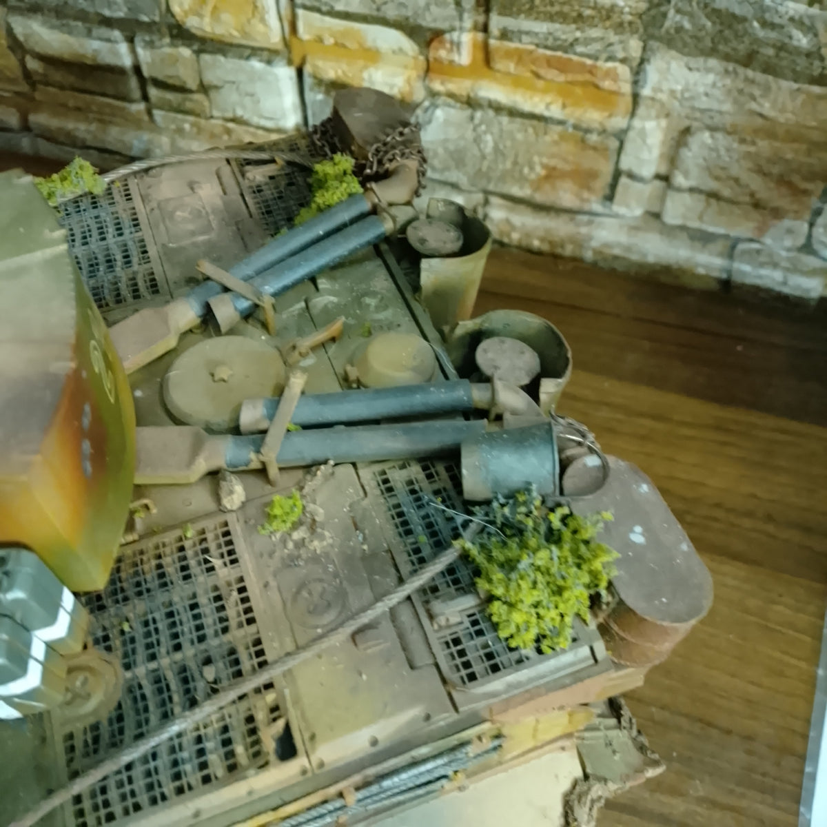 Tamiya 1:16 RC Radio controlled WW2 German Tiger 1 Tank pro built painted stunning