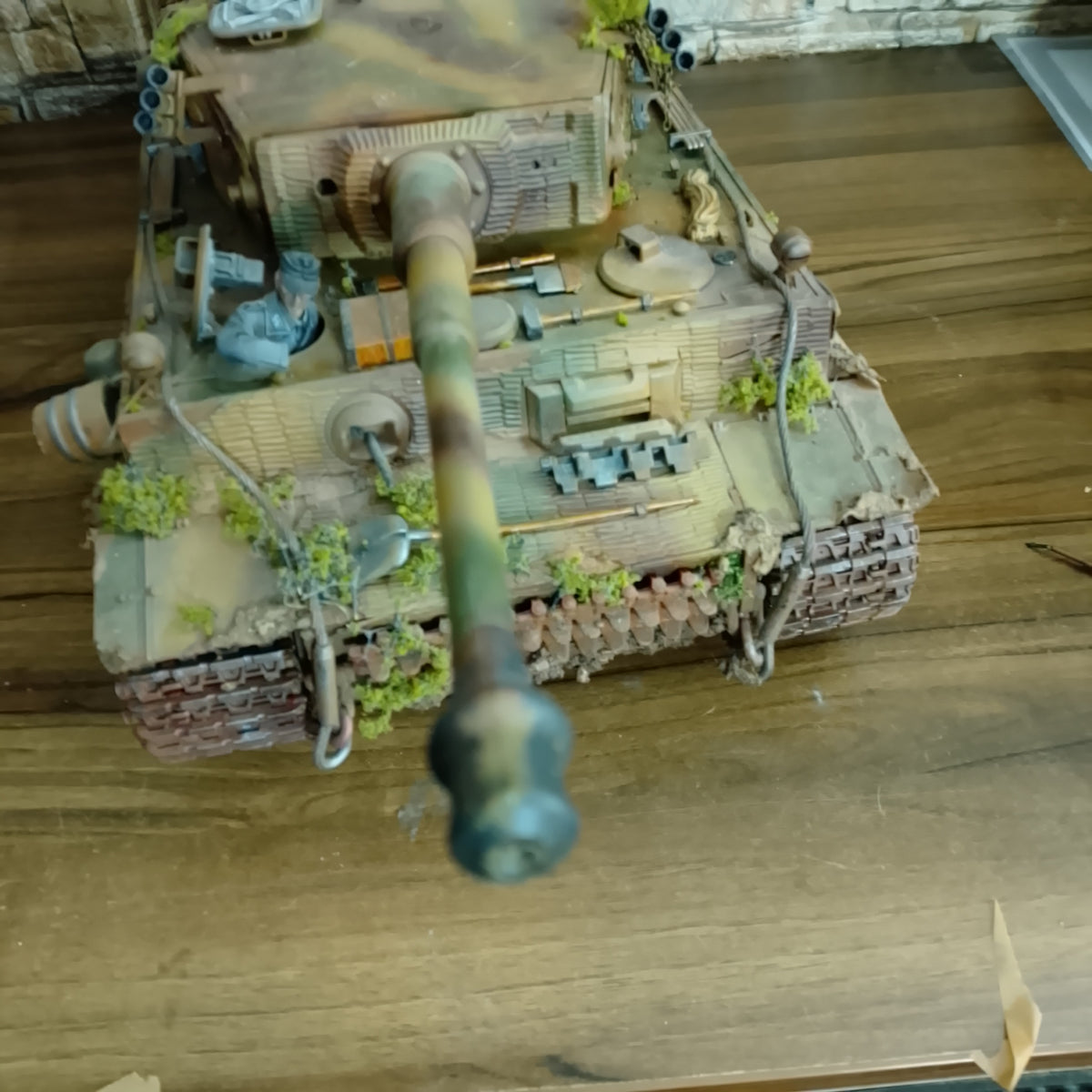 Tamiya 1:16 RC Radio controlled WW2 German Tiger 1 Tank pro built painted stunning