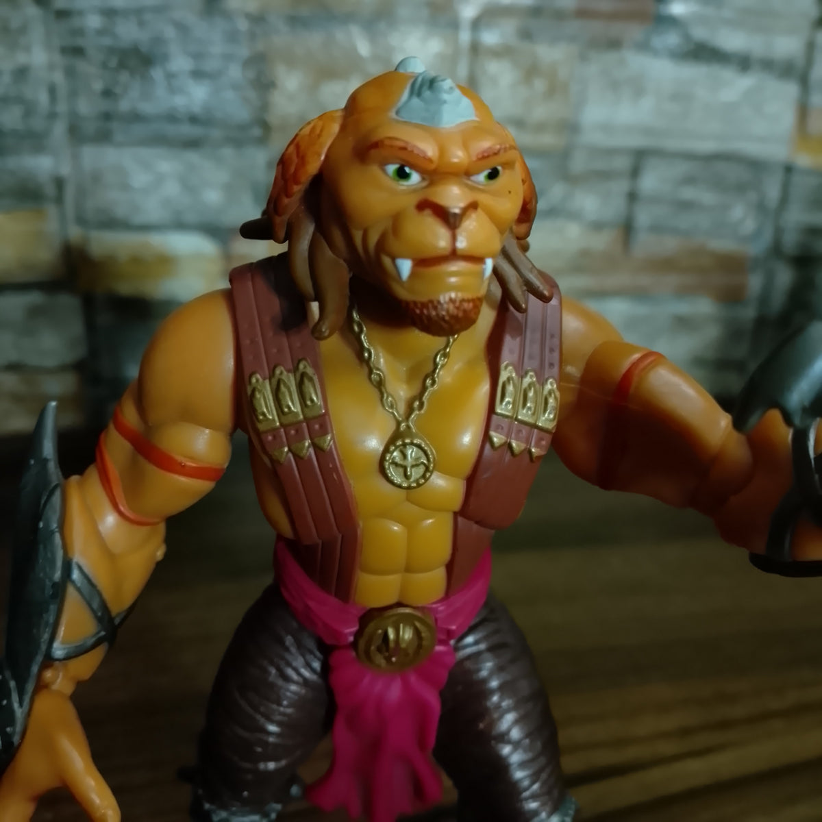 Small Soldiers 1998 Archer complete 7 inch figure superb example  super clean