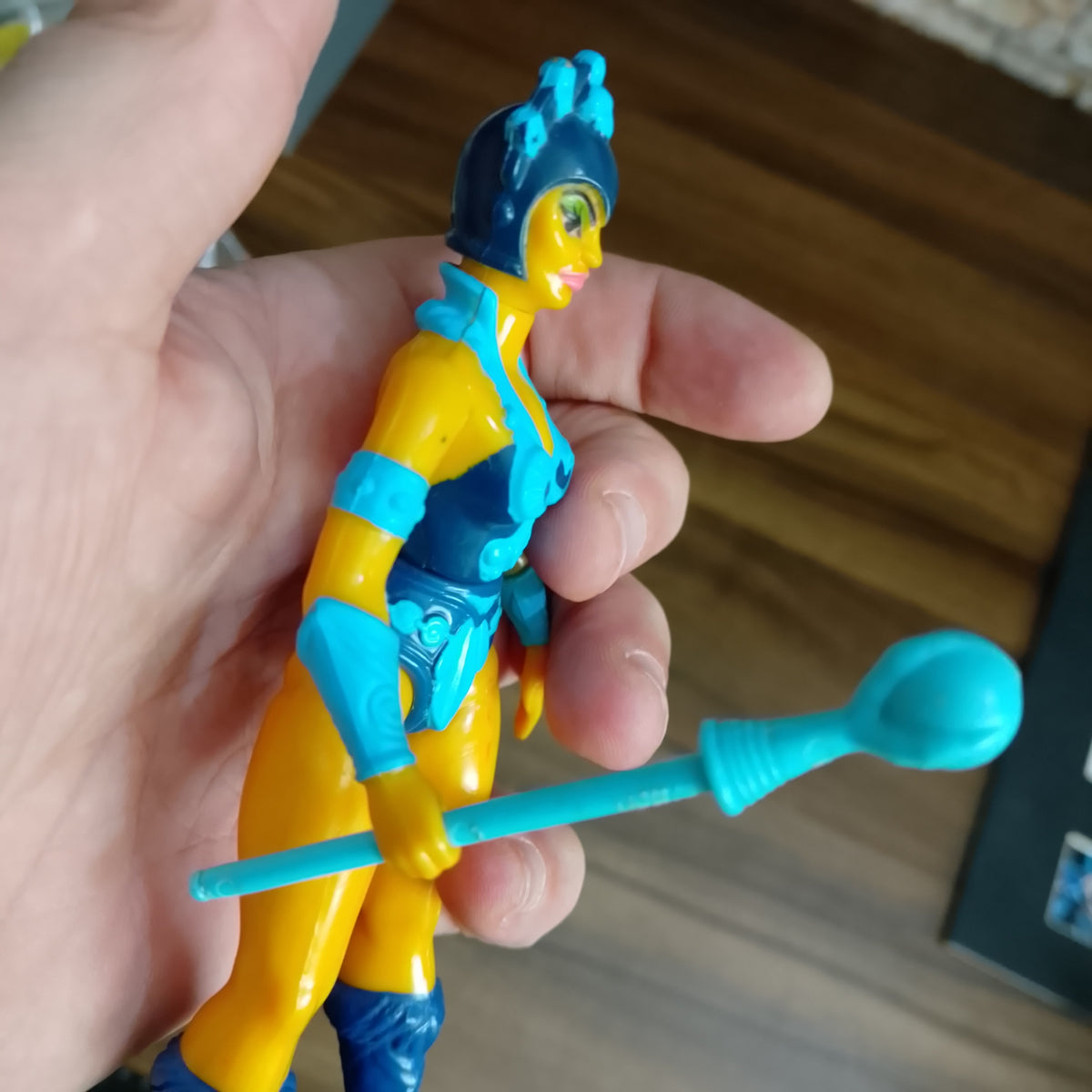 Masters of the Universe 1981-82 M.I. Evil Lyn very nice example loose retro action figure