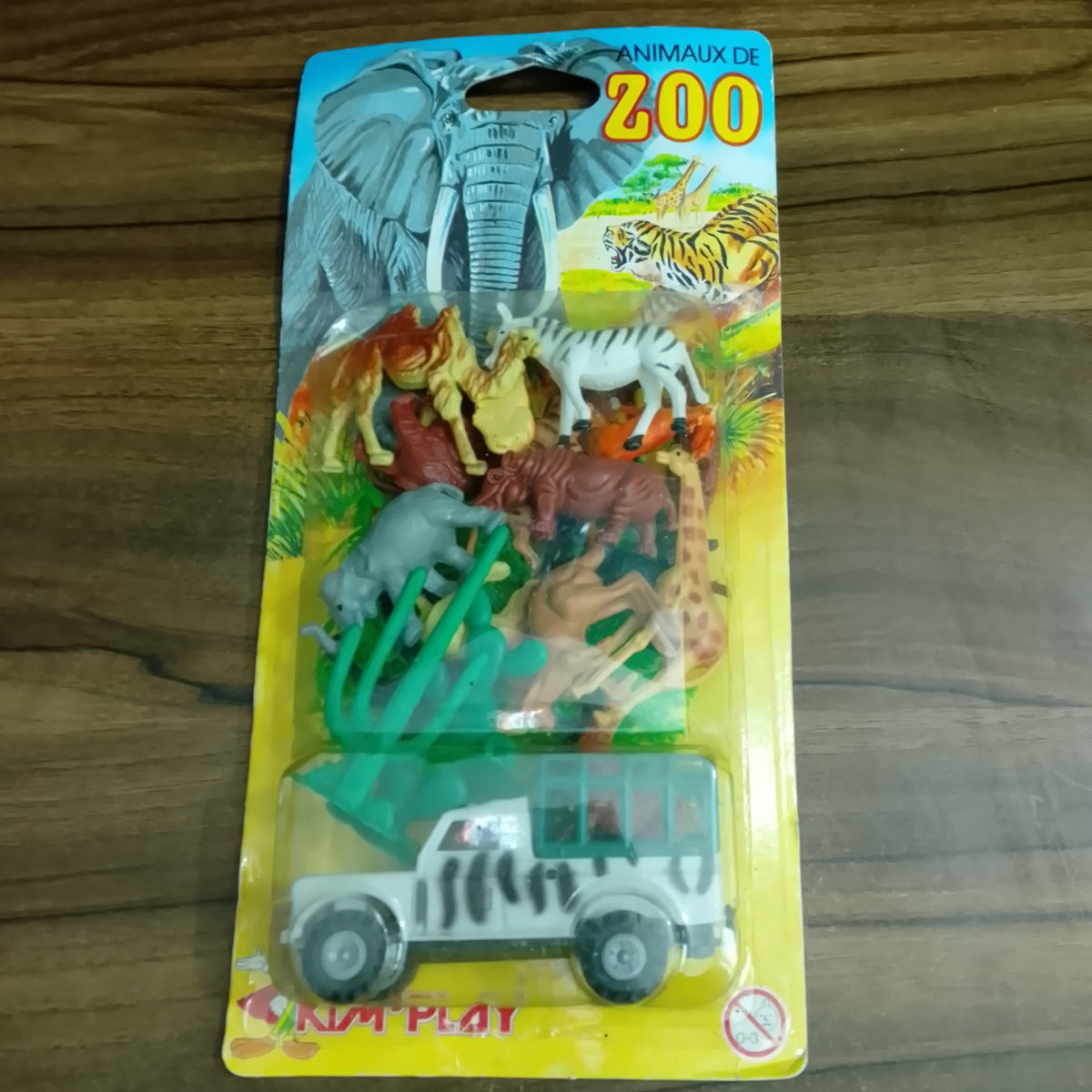 KIM PLAY Animax de zoo retro carded plastic animals and safari land rover set French 