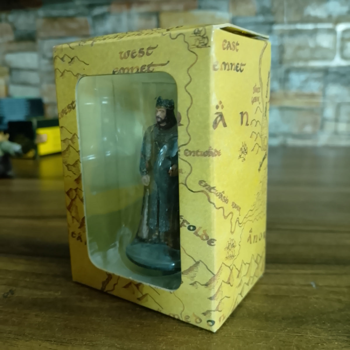 EAGLEMOSS LORD OF THE RINGS COLLECTION - ISSUE 28 KING ELESSANAR AT MINAS TIRITH sealed box