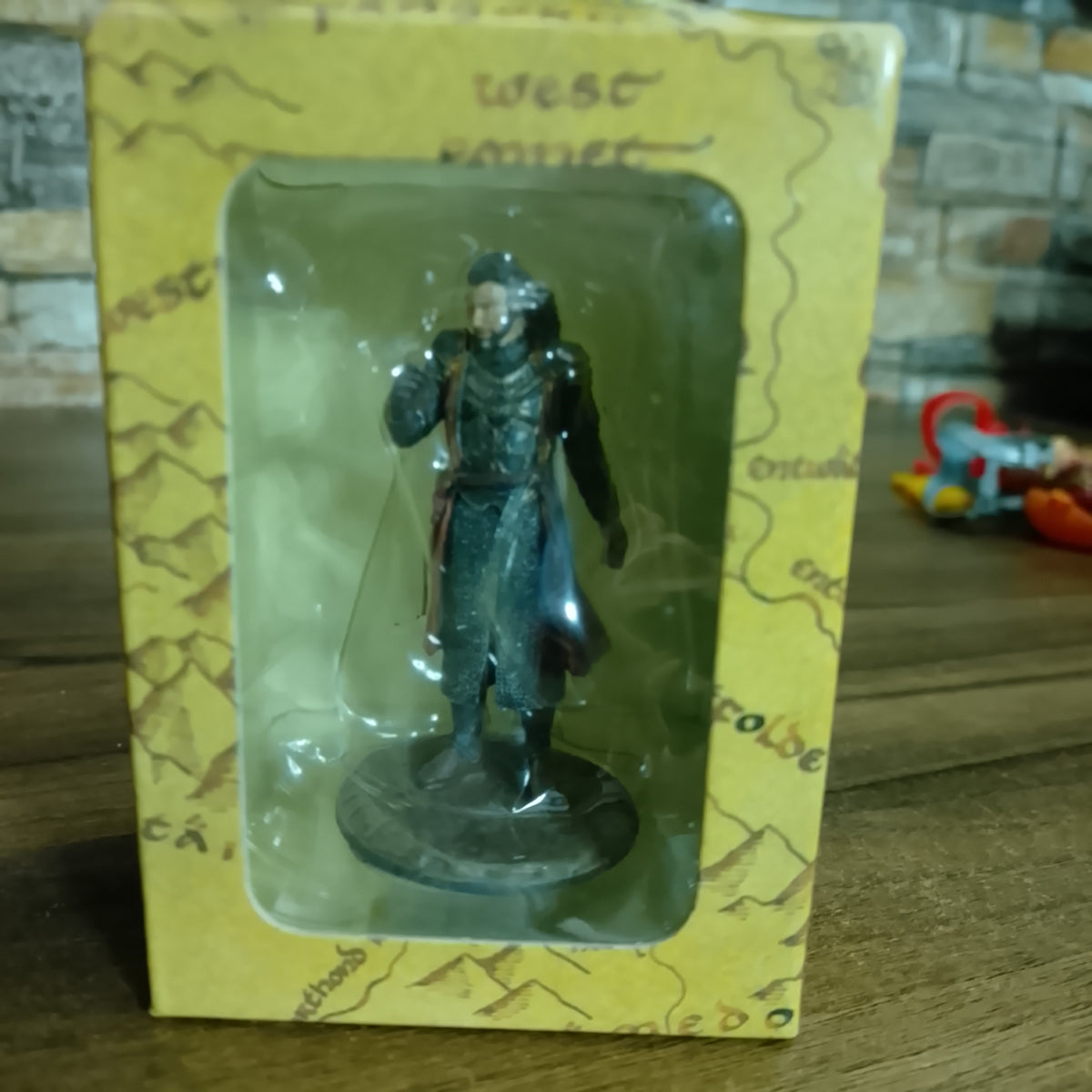 EAGLEMOSS LORD OF THE RINGS COLLECTION - ISSUE 32 ISILDUR AT MOUNT DOOM sealed box