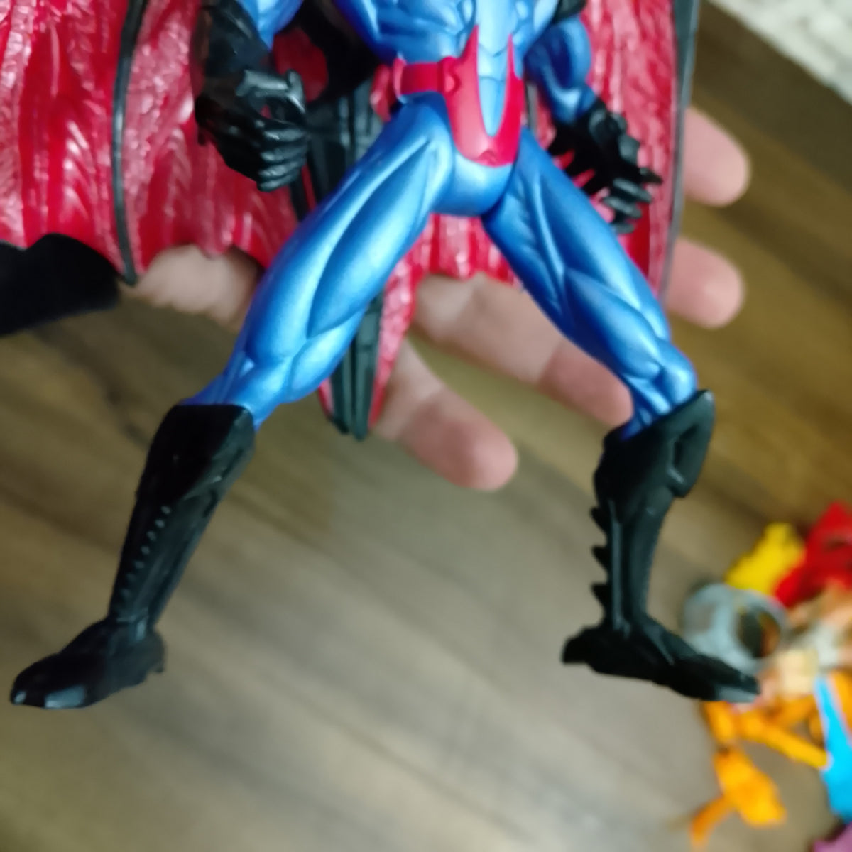 1997 Kenner Legends of the Dark Knight  Neural claw Bat-Man action figure vgc loose