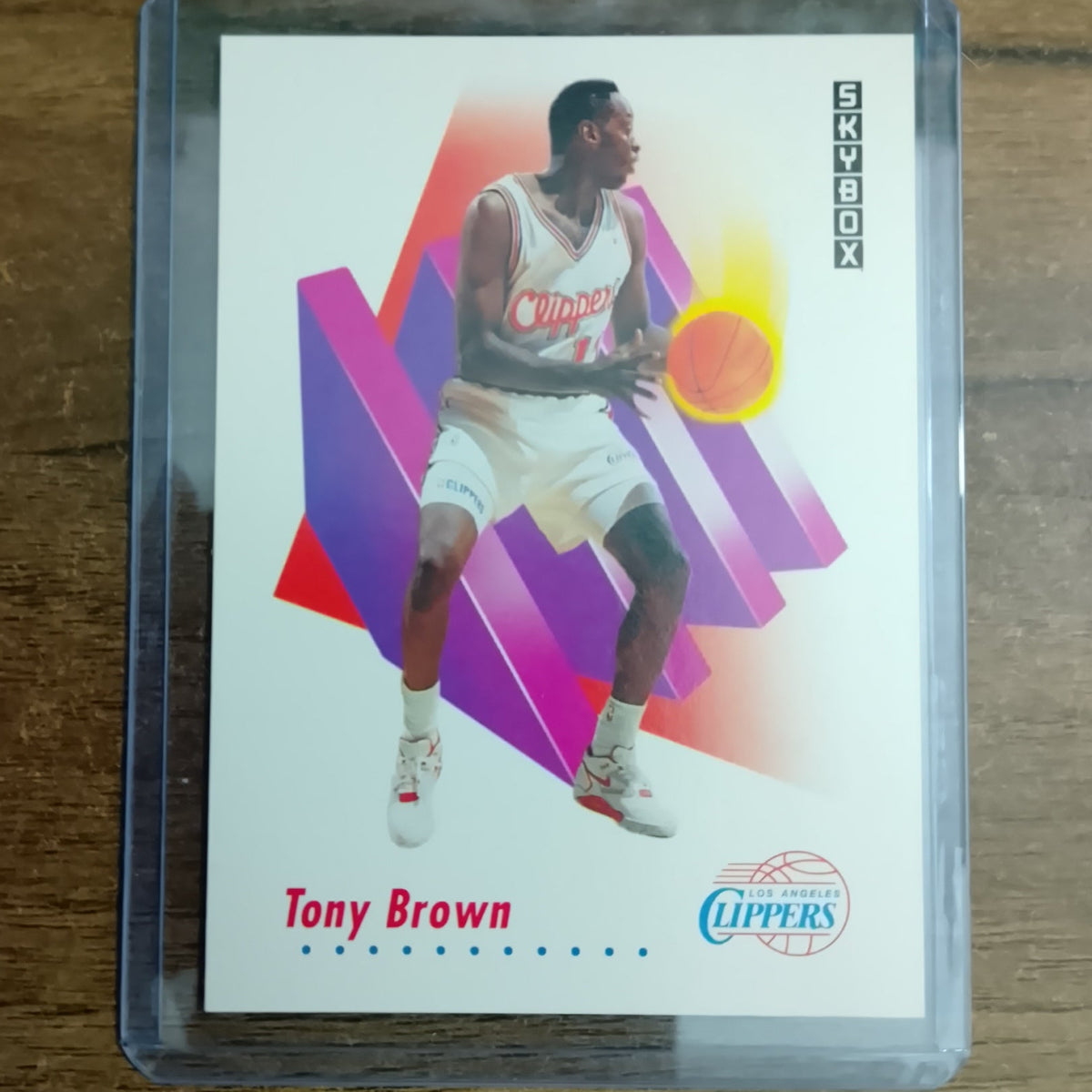 Tony Brown 1991 Skybox #629 NBA Basketball card Los Angeles Clippers excellent + sleeved