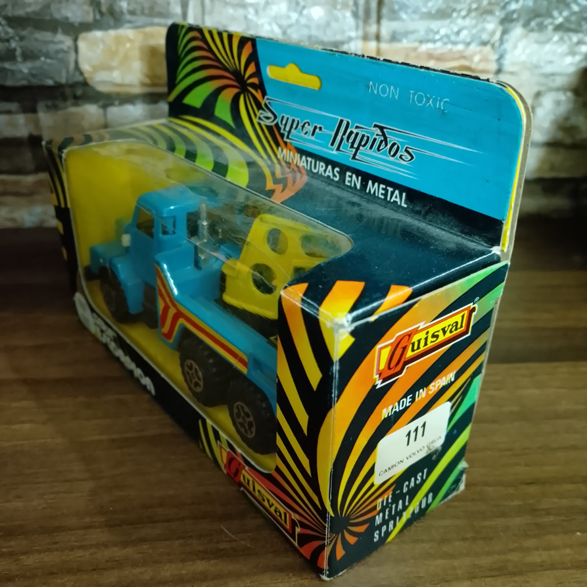 Guisval 111 Camion Volvo Grua tow truck Retro diecast model similar to superkings