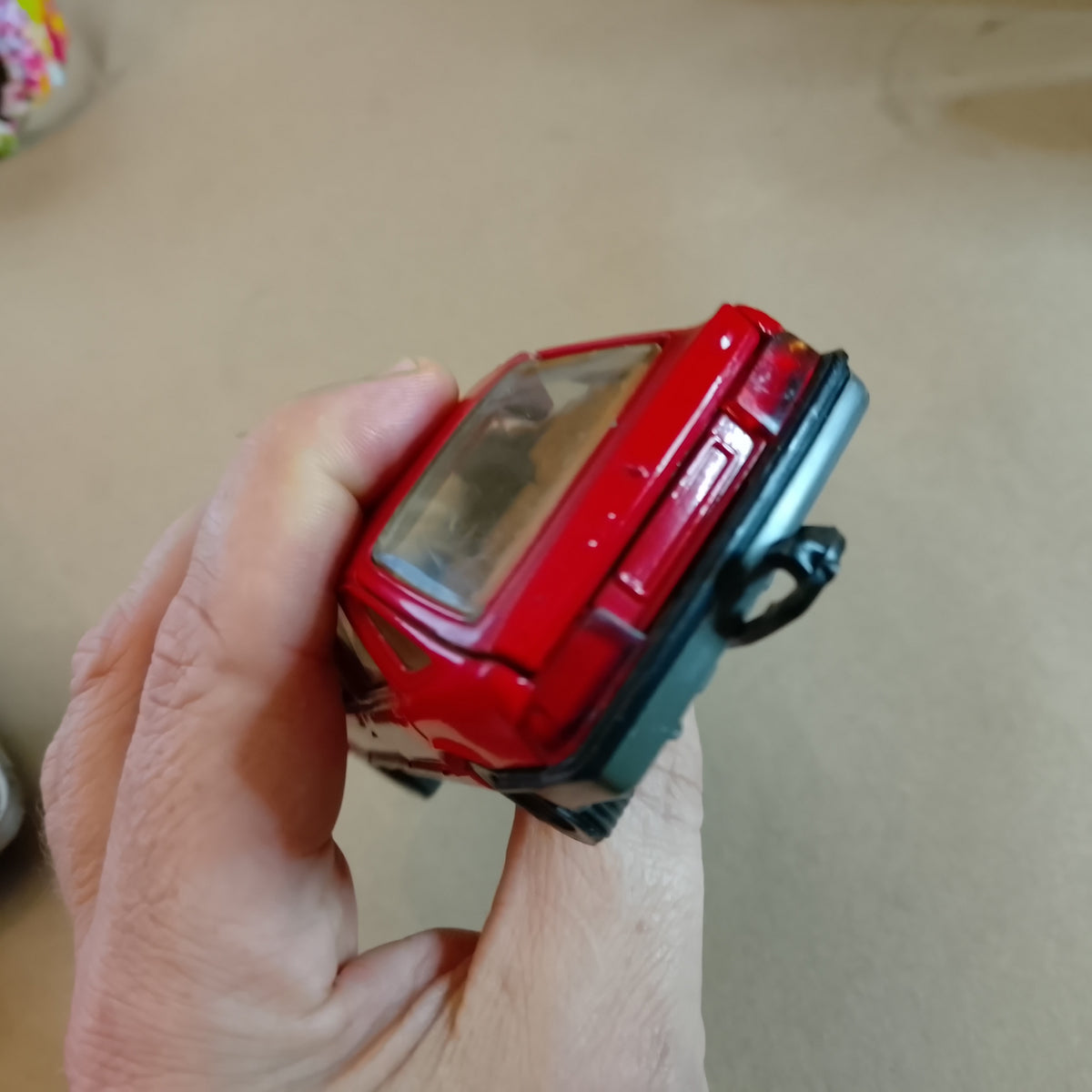 Corgi 1983 Ford Sierra 2.3 Ghia 1:36 scale  red road car diecast model loose vgc