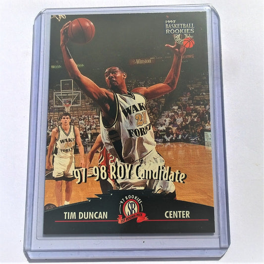 Tim Duncan 1997 The Scoreboard #57 Basketball Rookies Wake Forest San Antonio Spurs Rookie-Karte vgc mit Ärmeln